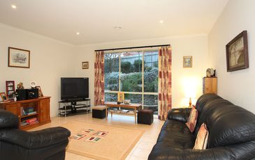 2 Jones Court, Beaconsfield