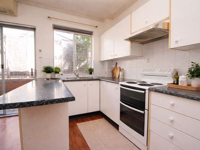 10 / 1 Waterside Crescent, Carramar