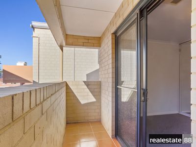 6 / 30 Bronte Street, East Perth