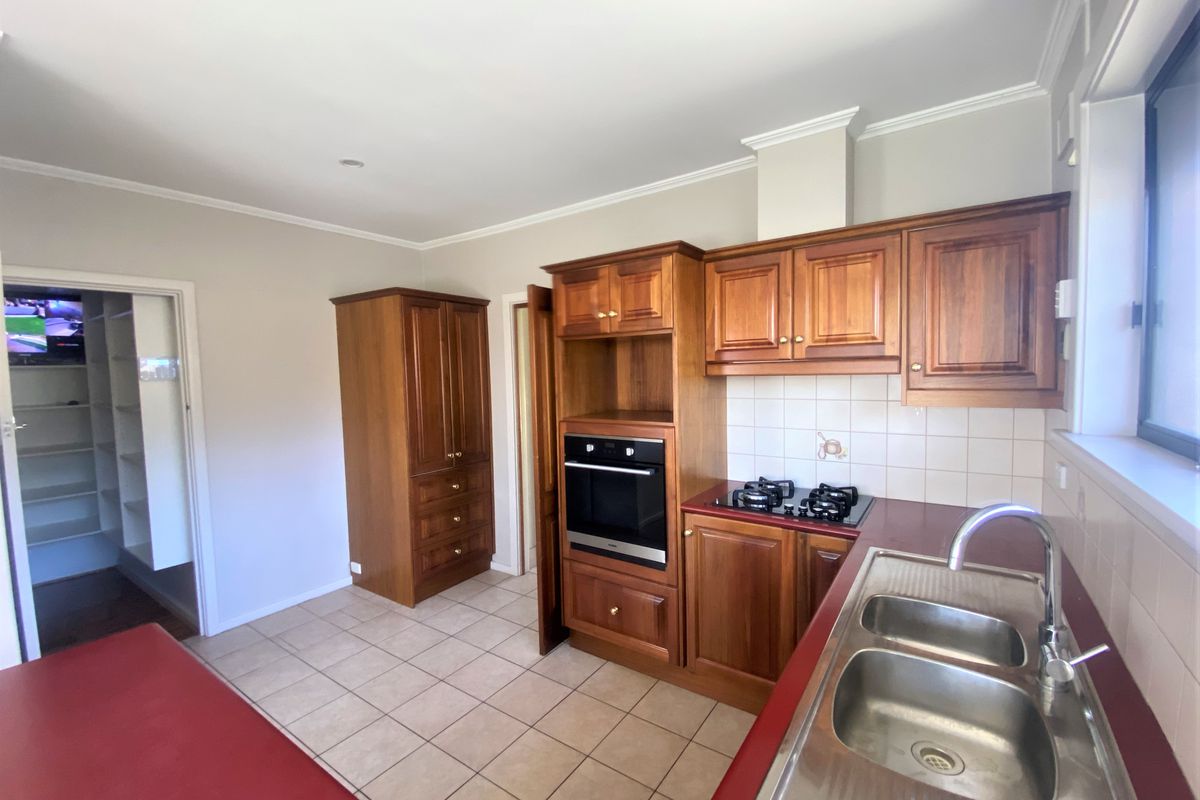 12 Kingsley Avenue, Pooraka