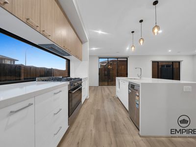 1 Alabaster Street, Clyde North