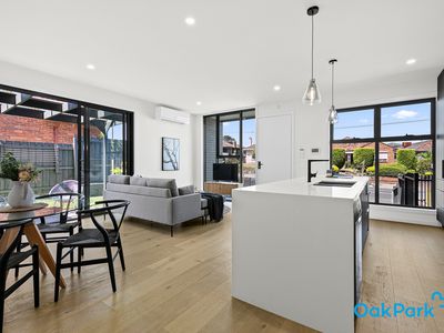 1 / 9 Reynolds Parade, Pascoe Vale South