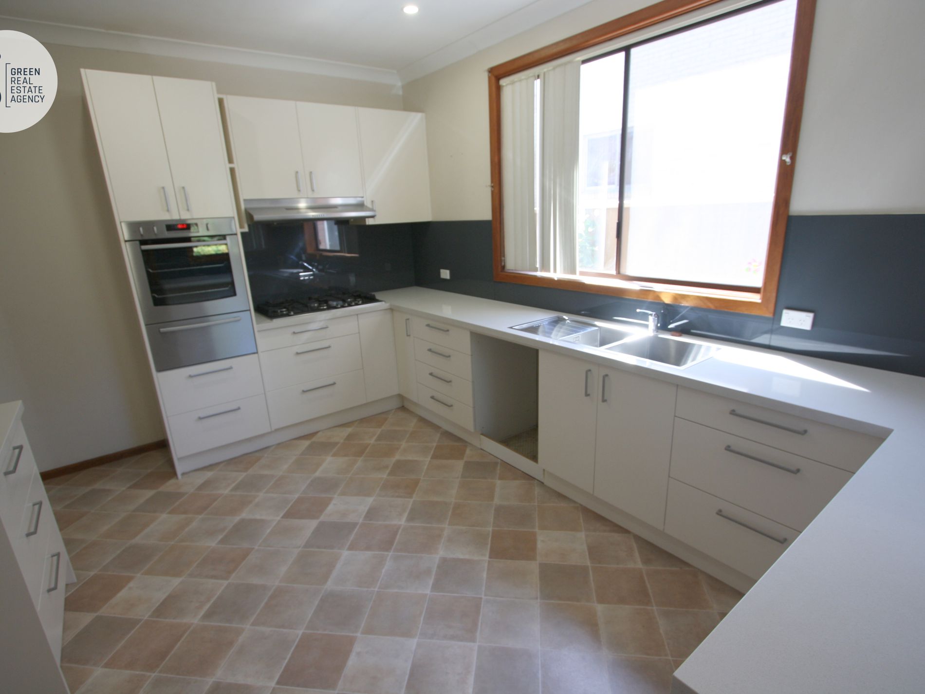 4 Tanderra Avenue, Carlingford