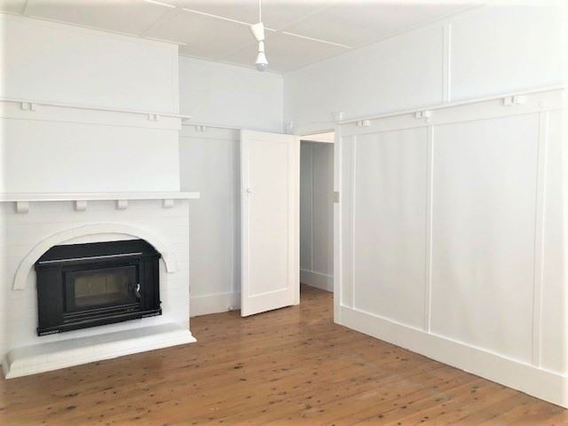 1 / 143 Princes Highway, Milton