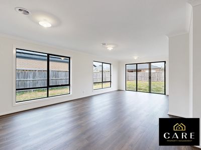 33 Casa Circuit, Clyde North