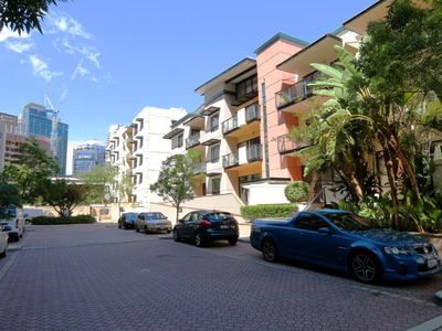 7 / 116 Mounts Bay Road, Perth