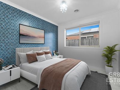 72 Aquatic Drive, Cranbourne West
