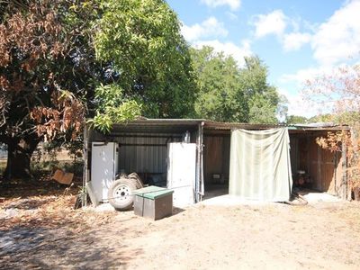 5 BROKER STREET, Grand Secret
