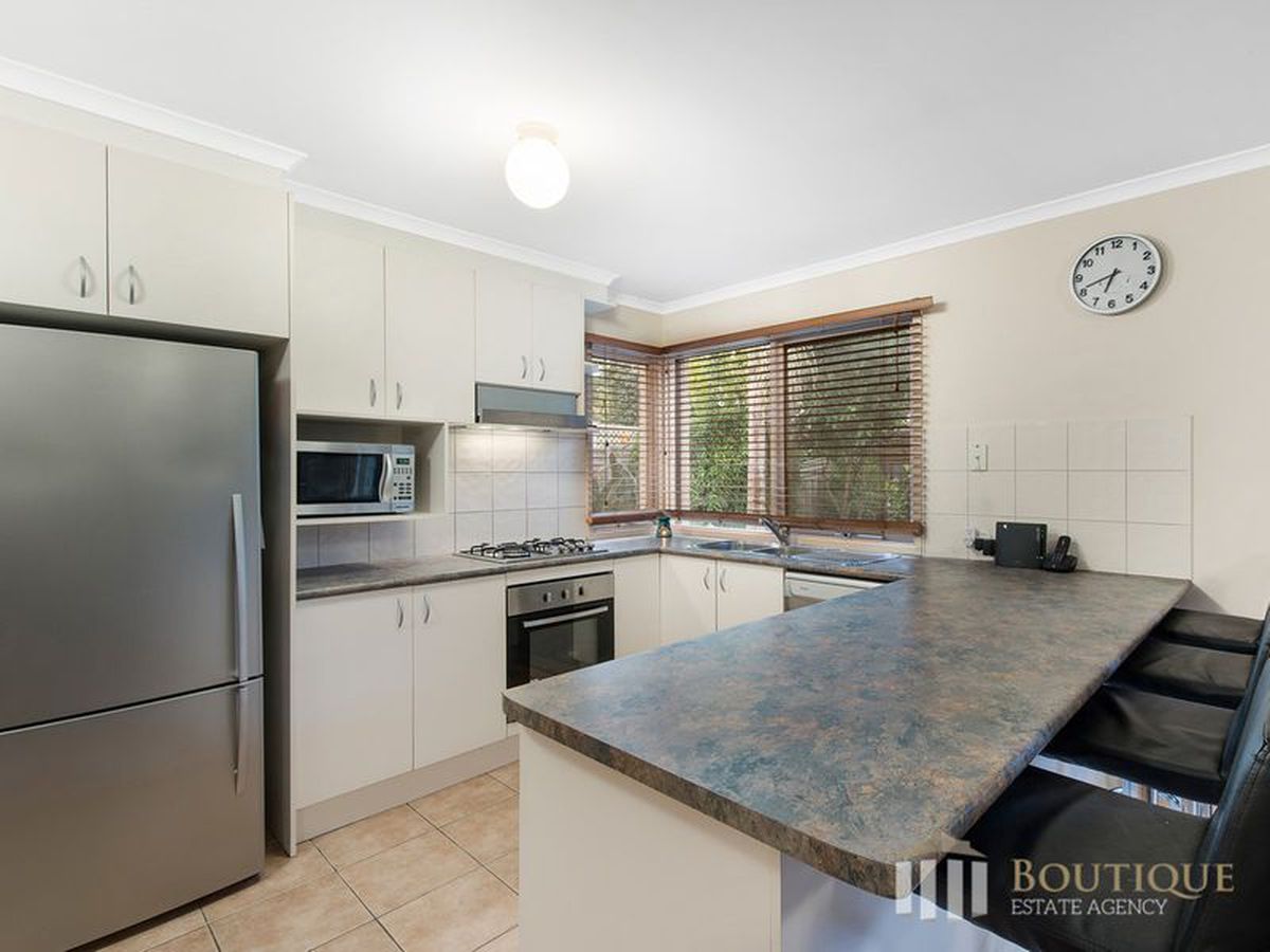 10 Tranter Square, Lynbrook