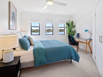 65 Wedgebill Parade, Burleigh Waters