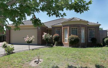 17 Fieldstone Boulevard, Beaconsfield