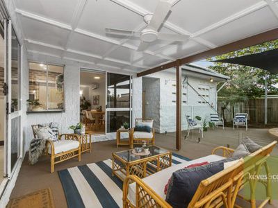 15 River Park Drive, Annandale
