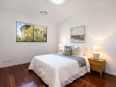 194 Kissing Point Road, Turramurra