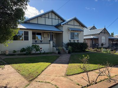 68 Orange Street, Parkes