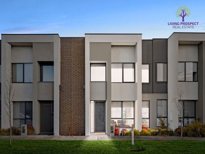 155 Tom Roberts Parade, Point Cook