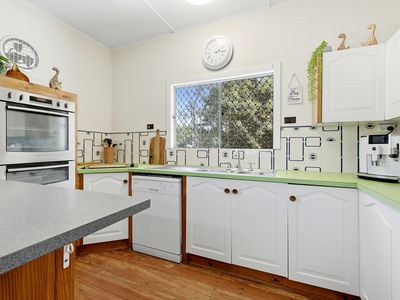 15 Chaplain Avenue, Manunda