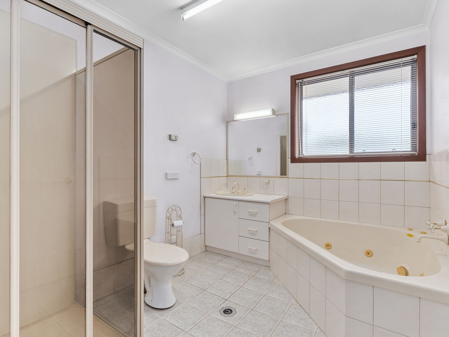 5 McNamara Street, Finley