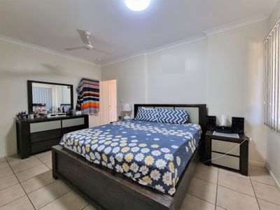 9 Antonia Close, Atherton