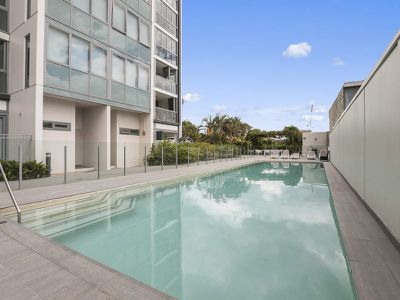 1085 / 16 Hamilton Place, Bowen Hills