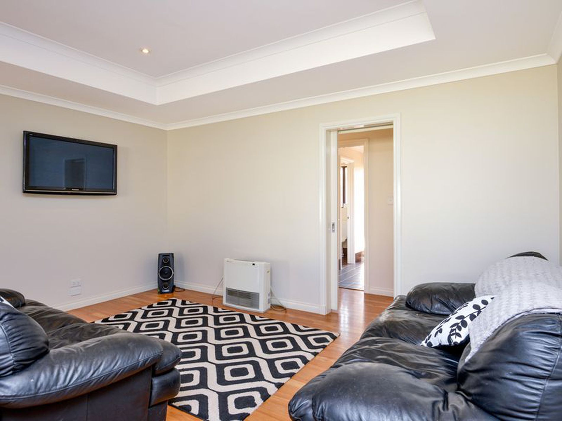 19 Vitali Crescent, Somerville