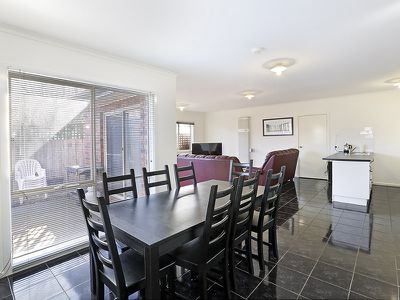 2 / 5 Weddell Road, North Geelong