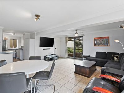 100 Catherine Street, Mannering Park