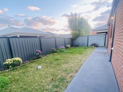 30 Foleys Road, Derrimut