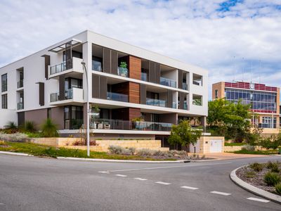 2 / 1 Stadium Drive, Floreat