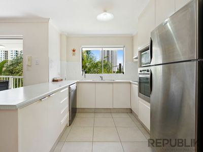 47 / 1 CRONIN AVENUE, Main Beach