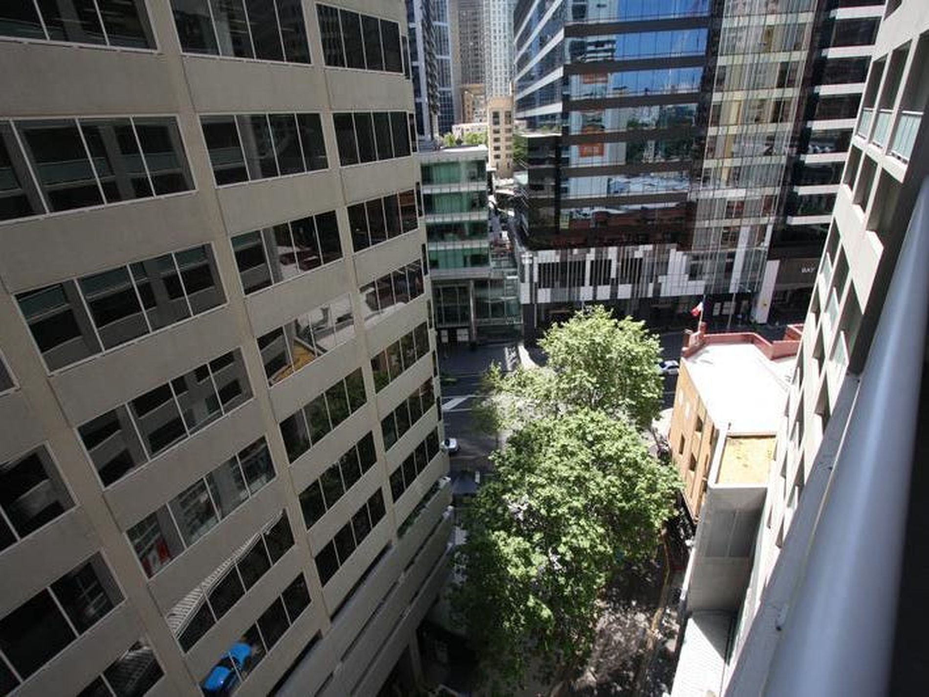 907 / 2-8 Cunningham Street, Haymarket