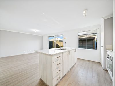 6 Rhizome Way, Banksia Grove