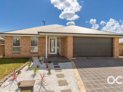 39 Emerald Street, Orange