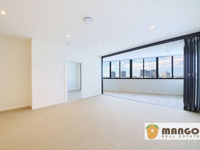 702 / 11 Wentworth Place, Wentworth Point