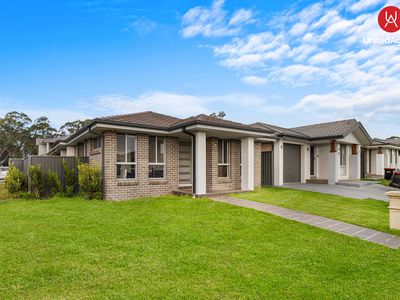 2 Shortbridge Avenue, Middleton Grange
