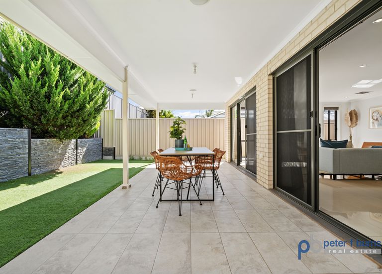 25 Edgehill Walk, Noarlunga Downs