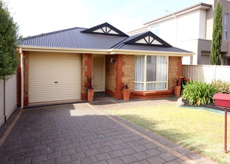25 Alderman Avenue, Seacombe Gardens