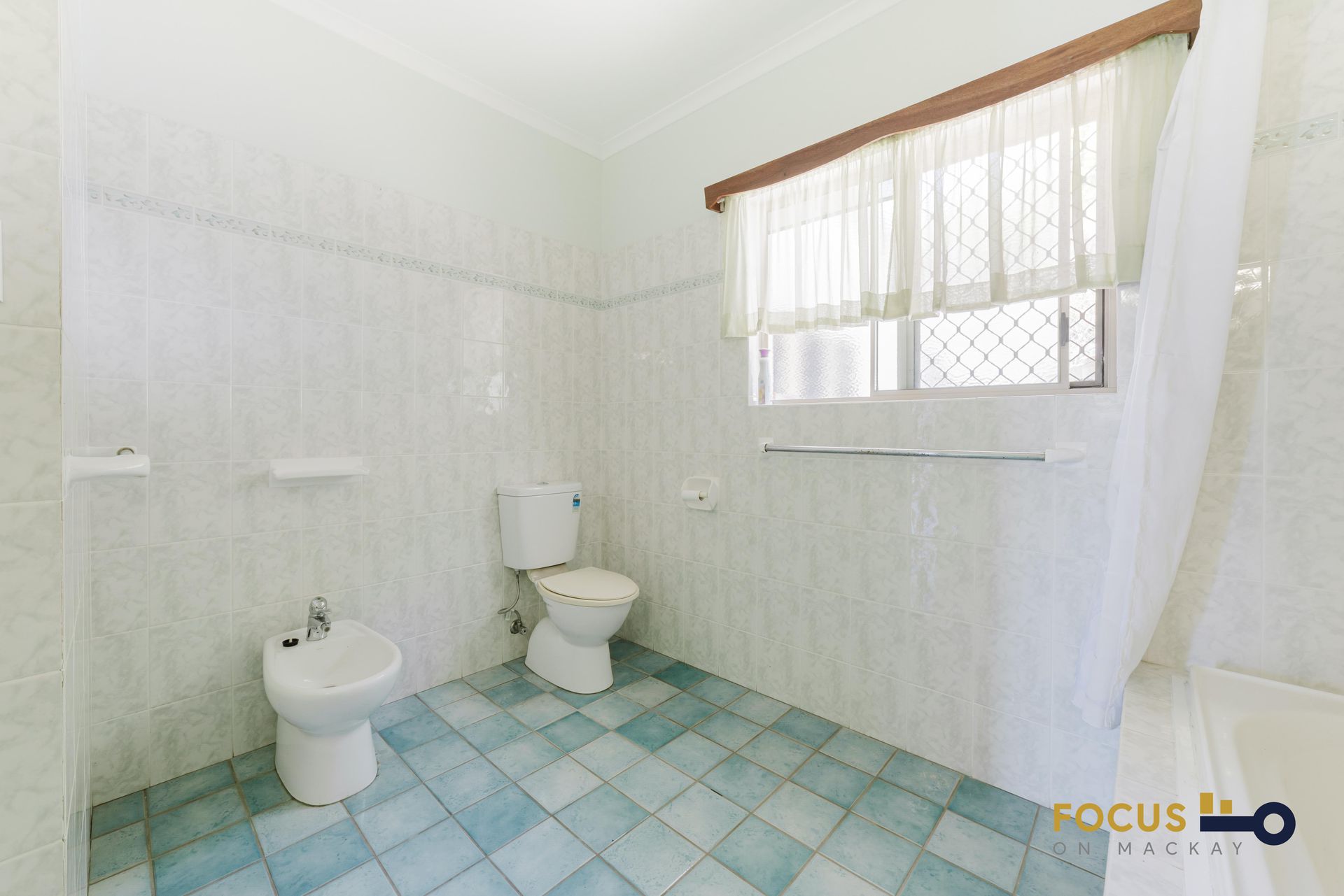 13 Coconut Grove, Ball Bay