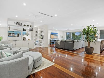 249-255 Monaco Street, Broadbeach Waters