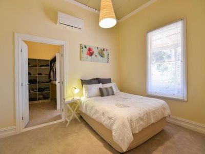 15 Bourke Street, Piccadilly