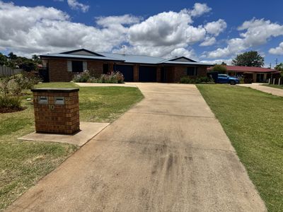 2 / 10 Summers Court, Kingaroy