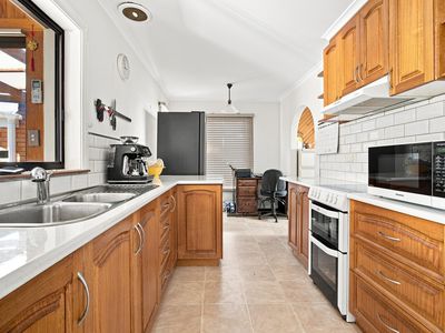 1 Geale Street, George Town