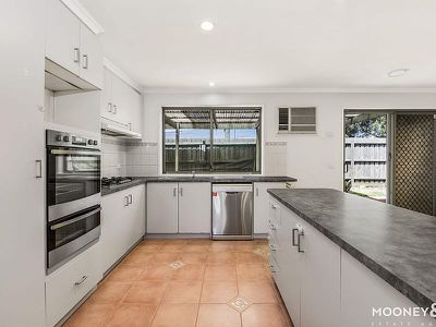 24 Pine Hill Court, Cranbourne North