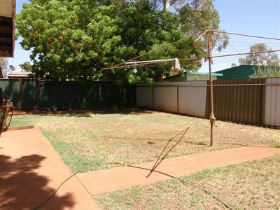 4 Moondoorow Street, Newman