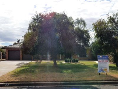 33 School Street, Griffith