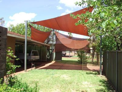 4 Warrambucca Crescent, Newman