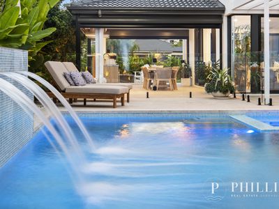 2566 Cressbrook Drive, Hope Island