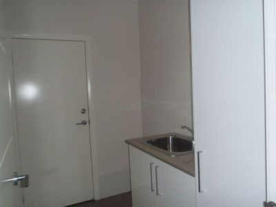 'The Avenue' / 32A Stonehaven Avenue, Dubbo