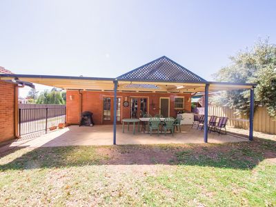 61 Sterling Street, Dubbo