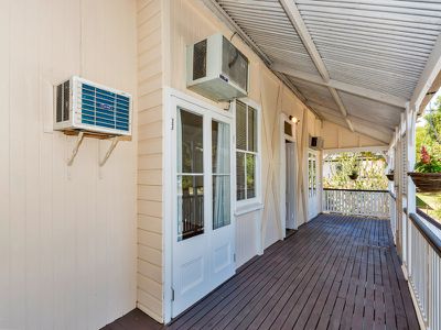 11 Burton Street, North Booval