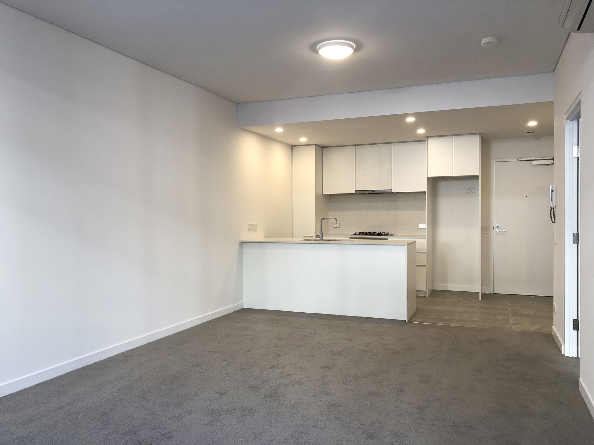 3110 / 50 Pemberton Street, Botany